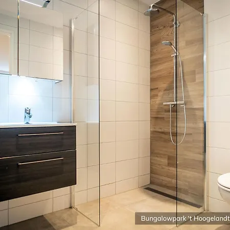 פארק נופש Bungalowpark 't Hoogelandt דה קוח